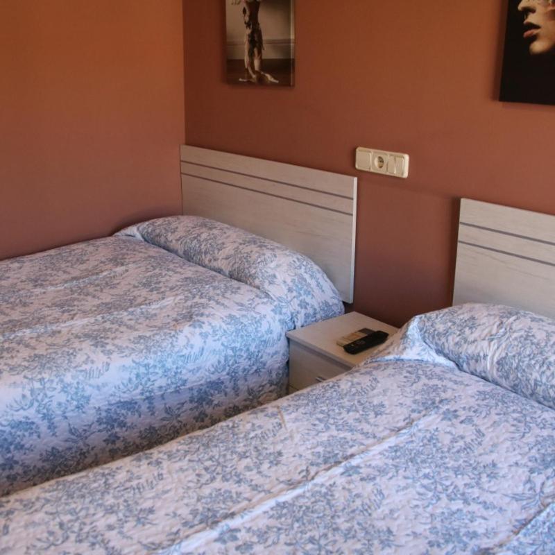 Hostal Burgales Milagro Kültér fotó
