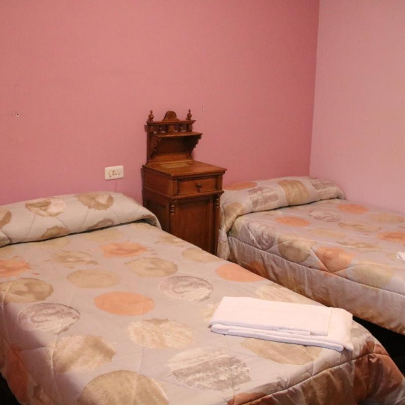 Hostal Burgales Milagro Kültér fotó